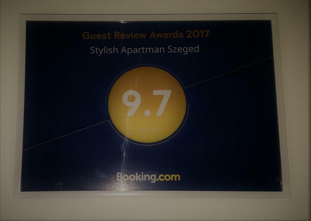 Stylish Apartman แซแก็ด ภายนอก รูปภาพ